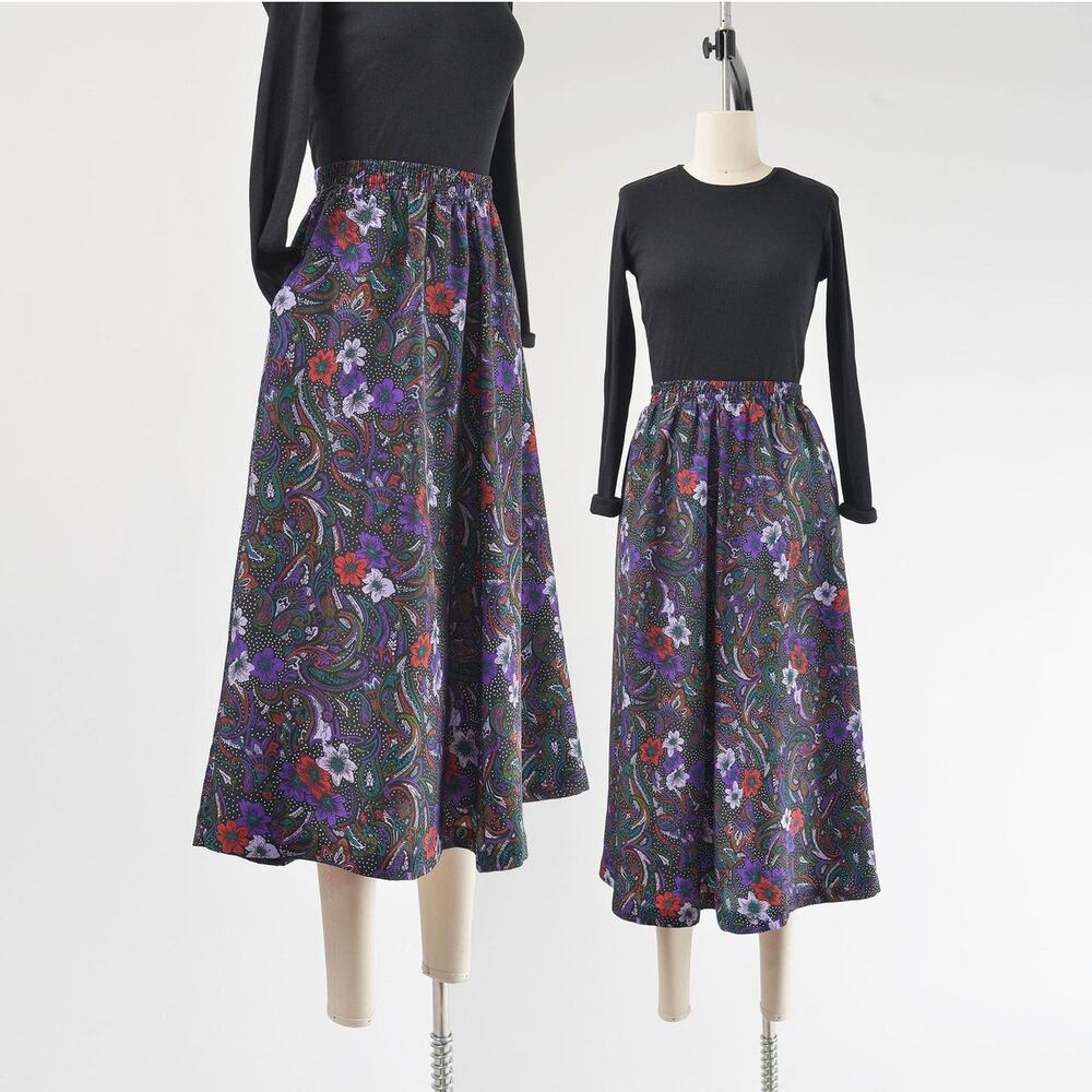 Vintage 80s Black Floral and Paisley Skirt Full A-line Midi Skirt with Pockets L